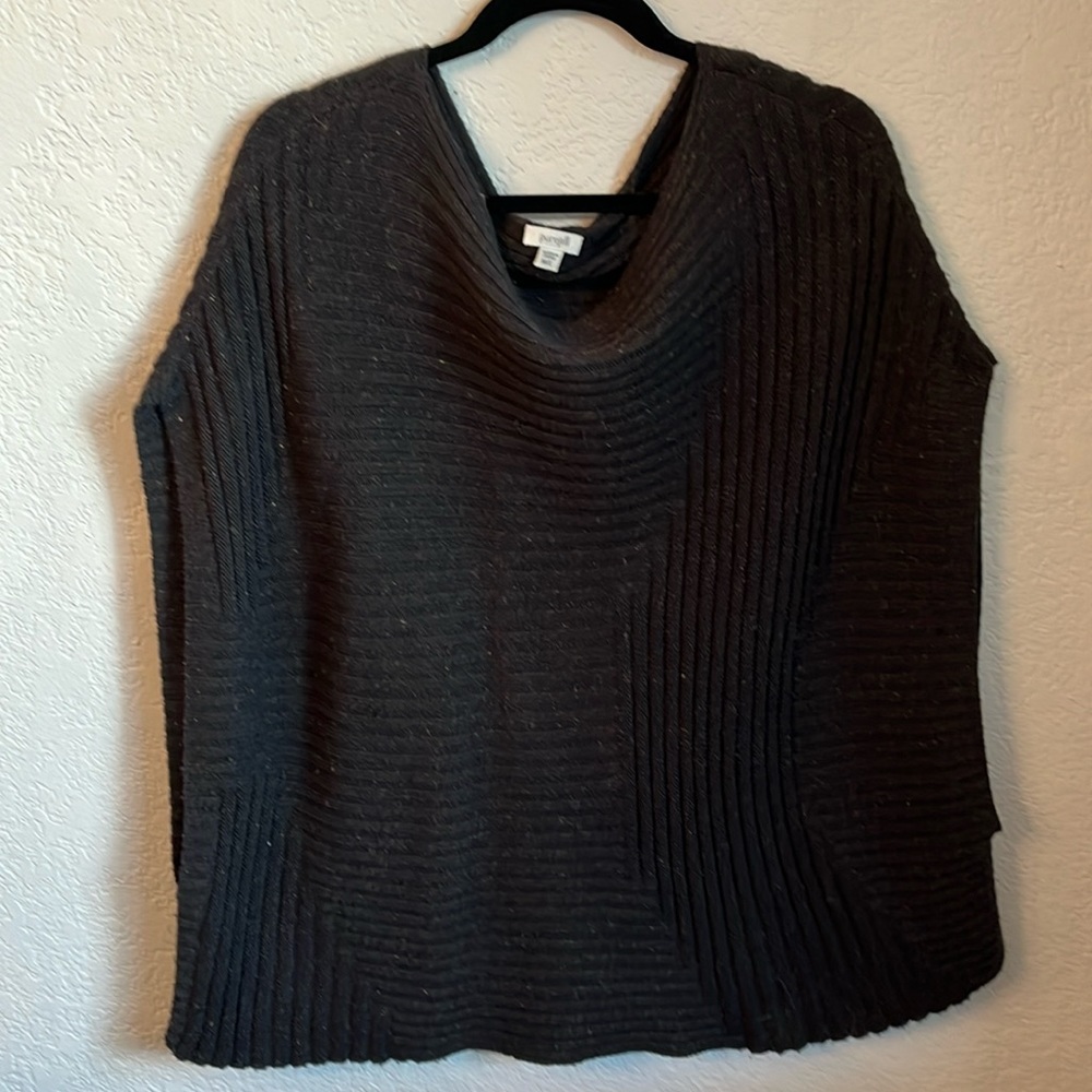 Oversized sweater vest
Width is 26” ( not stretched out)
Length is app 27”